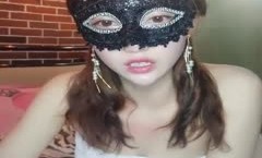 高gao颜值长相甜美面罩妹mei子露脸道具自.慰，震动棒抽.]插浴室洗澡非常诱人，很是诱惑喜欢不要错过