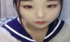 长得很是清.纯漂亮又可爱的萌妹mei子直播小秀换脸几套衣服年纪小还是有点害羞