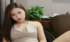 高gao颜值甜美红唇妹mei子道具自.慰椅子上跳.蛋塞逼逼拉扯呻吟娇喘近距离特写很是诱惑喜欢不要错过