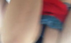 卖萌小美眉厕所自.拍