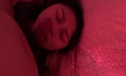 逼逼粉嫩淫骚的美.女研究生校友会上再次碰到曾经的初恋男友后被带到出租屋体验前男友的鸡巴有没有长大!