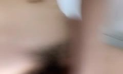 金发颜值不错苗条妹mei子学生制服道具自.慰，舔tian弄振动棒自摸抽.]插后入，高潮出白浆呻吟娇喘诱人