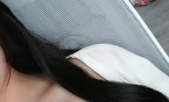 极品身shen材高gao颜值美.女模特在狼.友的调教下脱.光诱惑狼.友，性.感粉嫩的逼逼特写真想舔tian一口，坚挺圆润的骚奶子刺激