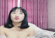 高gao颜值清.纯姐妹mei俩外加一条狗狗直播，姐妹mei俩互搞，小阴穴对准姐姐的小淫穴，两个穴吧嗒吧嗒 双shuang飞多好！