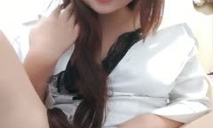 颜值不错妹mei子衬衣道具自.慰秀 床上紫色跳.蛋震动逼逼自摸呻吟娇喘诱人 很是诱惑喜欢不要错过
