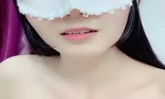 年轻嫩neng妹mei 身shen材高挑 小[xiao]穴粉嫩 自.慰棒大力插.穴自.慰 很是诱人