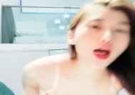 高gao颜值苗条妹mei子按an摩器抽.]插自.慰，营养快线椰汁抹逼快速抽.]插呻吟娇喘，很是诱惑喜欢不要错过