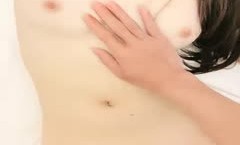 无-毛馒头逼妹mei子和炮.友酒jiu店啪pa啪，白皙美.乳粉.穴上位抽.]插自己动，特写后入大白屁股非常诱人