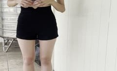 《重磅✅模特私拍㊙️泄密》学院派系列✅极品长腿清.纯大学生美眉私拍XXXTW18-SWAG换衣服时被偸拍XXXTW18-SWAG摄影师加钱对着美.腿撸一发7