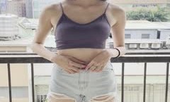 《重磅✅模特私拍㊙️泄密》学院派系列✅极品长腿清.纯大学生美眉私拍XXXTW18-SWAG换衣服时被偸拍XXXTW18-SWAG摄影师加钱对着美.腿撸一发1