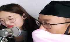 反差妹mei子长相清.纯漂亮戴着眼镜美.女主播 操cao起来淫.荡骚味低声呻吟啊我受不了身shen材也棒激ji情啪pa啪诱人