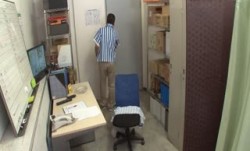 OYC-258_B 繰り返される店長からの連日の執拗な乳首責めセクハラに、いつしか自分からセクハラされることを期待して乳首がうずいてしまうパートの若妻。連日のセクハラ行為を受けるうちに自覚のないまま乳首開発されド淫.乱覚醒！2 Part 2