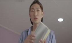 新片上市！【韩国伦.理】性.感美.女辗转在几个男的身边勾三搭四