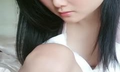 高gao颜值长相清.纯妹mei子新片上市！【怡洋小师妹mei】撩起裙子跳.蛋塞逼，拉扯震动呻吟娇喘很是诱惑喜欢不要错过